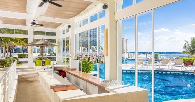 Bar Alberca Hotel Krystal Cancún Cancún
