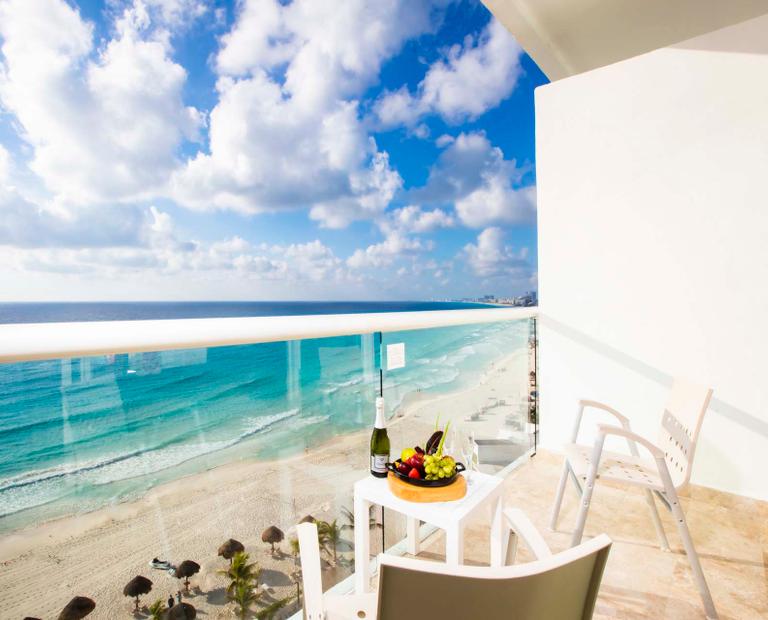 De Lujo Vista al mar 1 cama King Size Krystal® Cancún De Lujo Vista al mar 1 cama King Size Krystal® Cancún