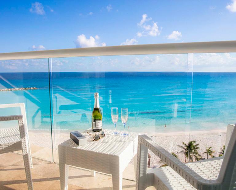 De Lujo Vista al mar 1 cama King Size Krystal® Cancún De Lujo Vista al mar 1 cama King Size Krystal® Cancún